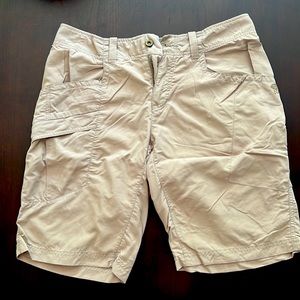 Mountain Hardwear Shorts